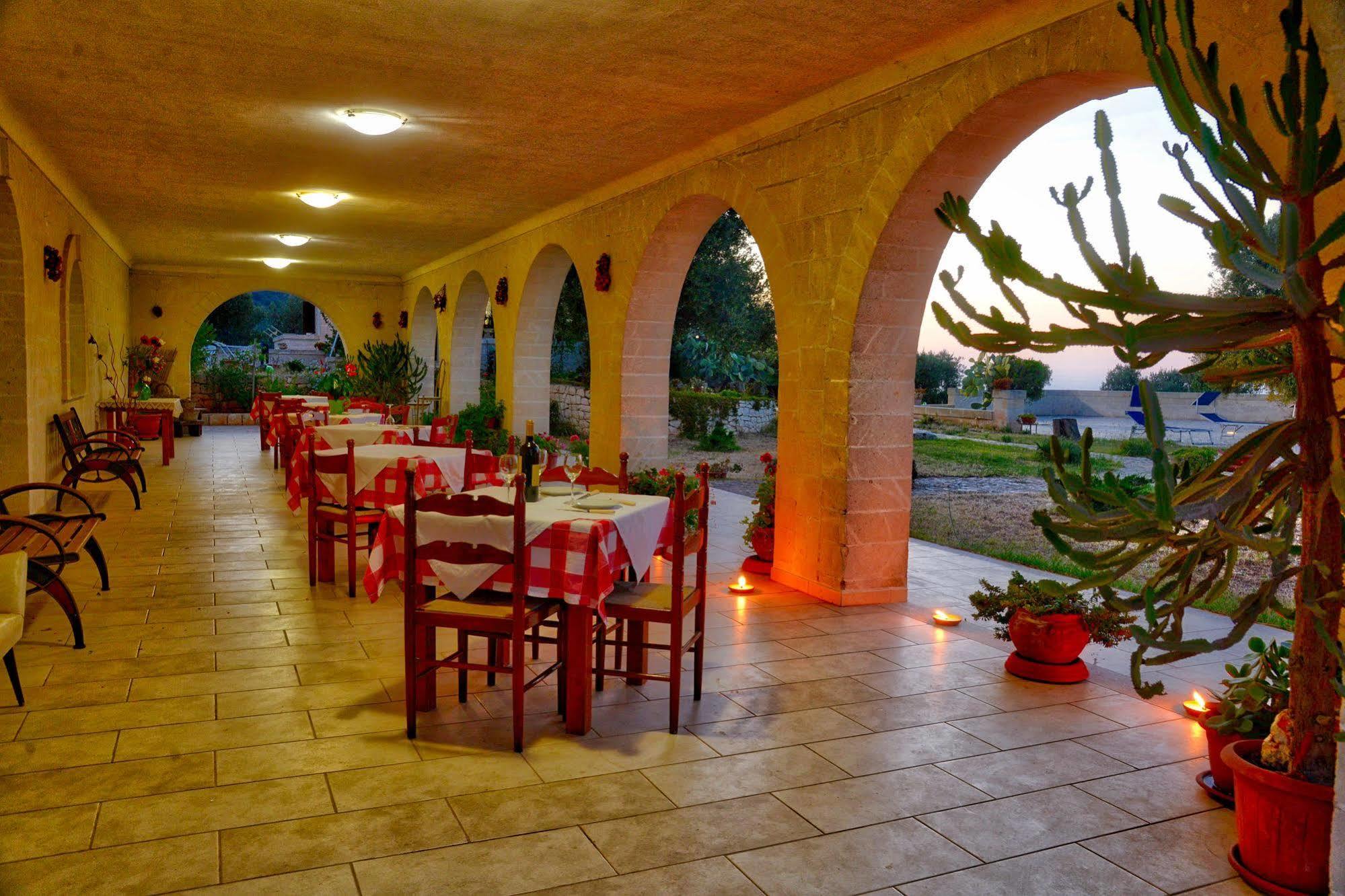 Hôtel La Piana Degli Ulivi à Ostuni Extérieur photo